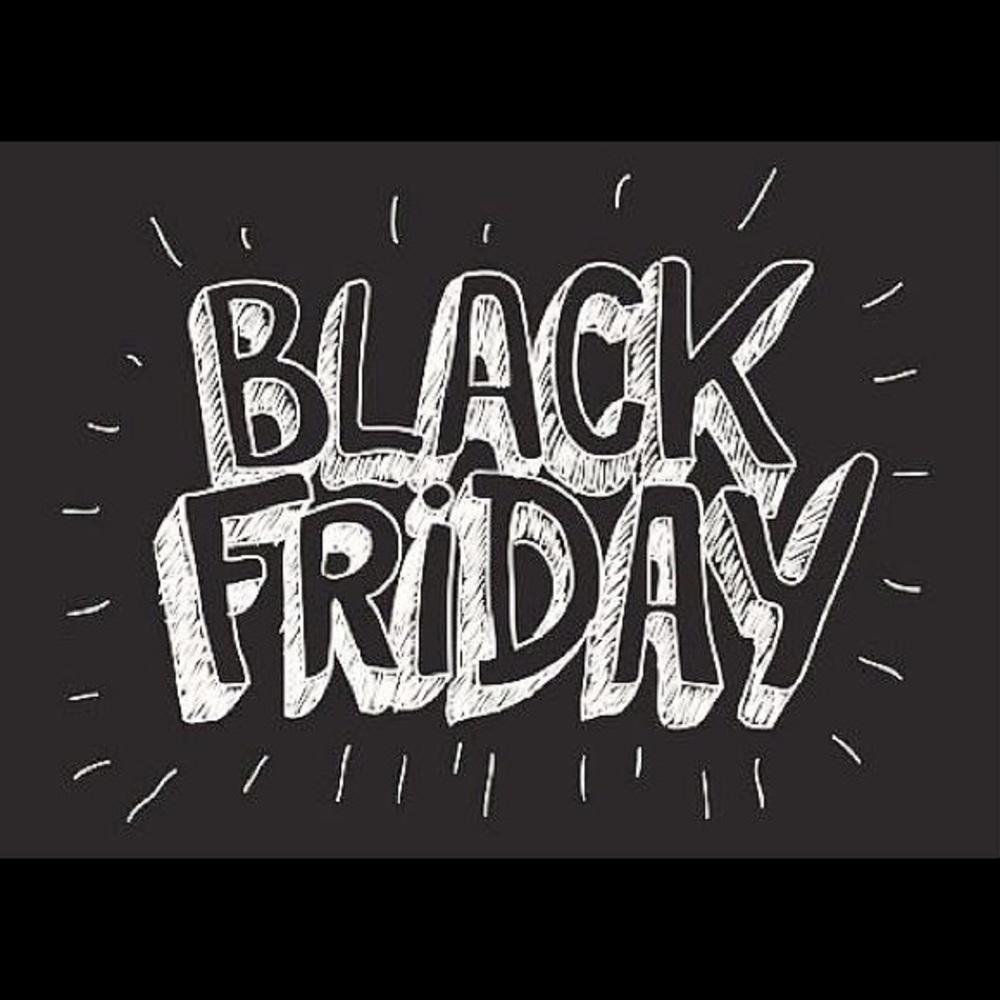 Black Friday get to shopping 🛍!!